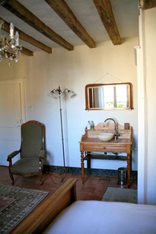 Saint-Pierre-du-Lorouër Le Chaton Rouge מראה חיצוני תמונה
